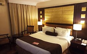 Owu Crown Hotel - Regular